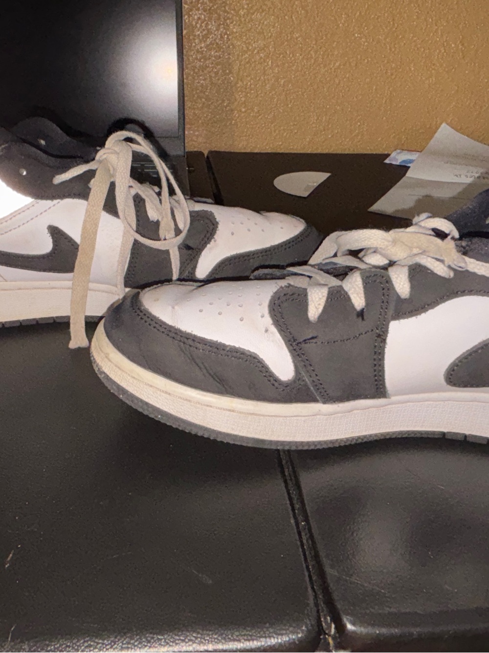 Nike Men’s Low-Top Sneakers in White and Dark Gray